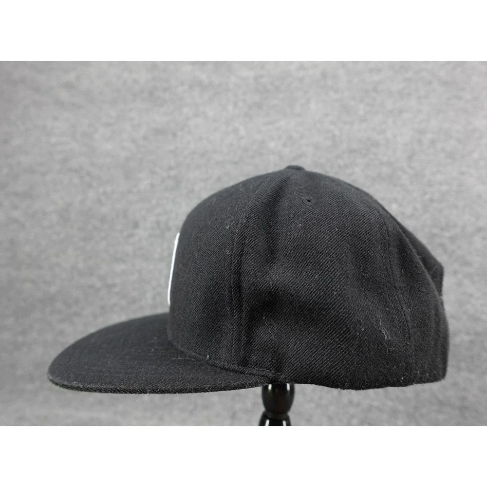 Brixton‎ Snapback Hat Mens OSFM Black Embroidered Logo Patch Flat Bill Cap